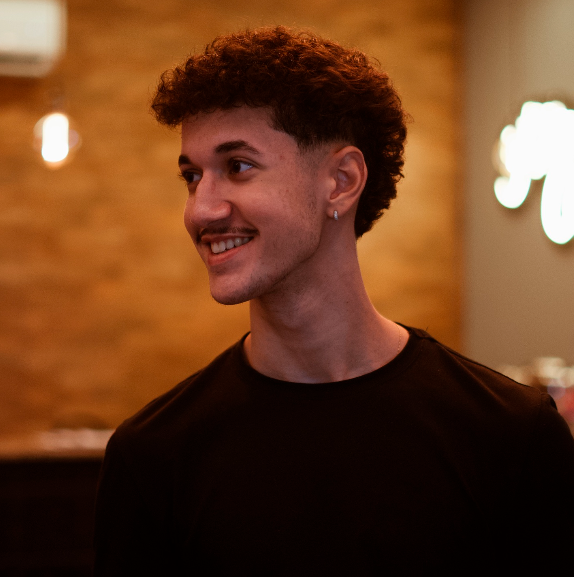 Bryan Mojak, fundador